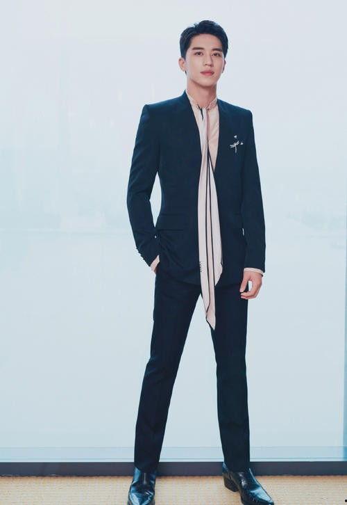 圈内八卦爆料许魏洲,揭秘娱乐圈背后的神秘故事 第2张 圈内八卦爆料许魏洲,揭秘娱乐圈背后的神秘故事 第2张